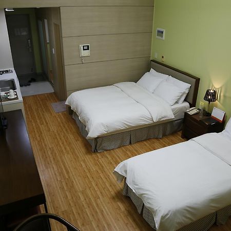 Residence & U Коян Экстерьер фото